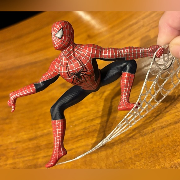 Marvel Spider-Man Hallmark Keepsake Ornament, 2004 Open Box - Picture 5 of 7